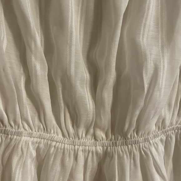 Line & Dot Revolve Blouse XS Off White Cream Off The Shoulder Top Peplum Waist - Picture 2 of 7